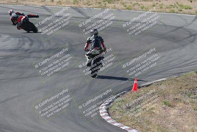 media/Apr-20-2025-AHRMA (Sun) [[393a79c373]]/Race/group 10 early race/Turn 4b/